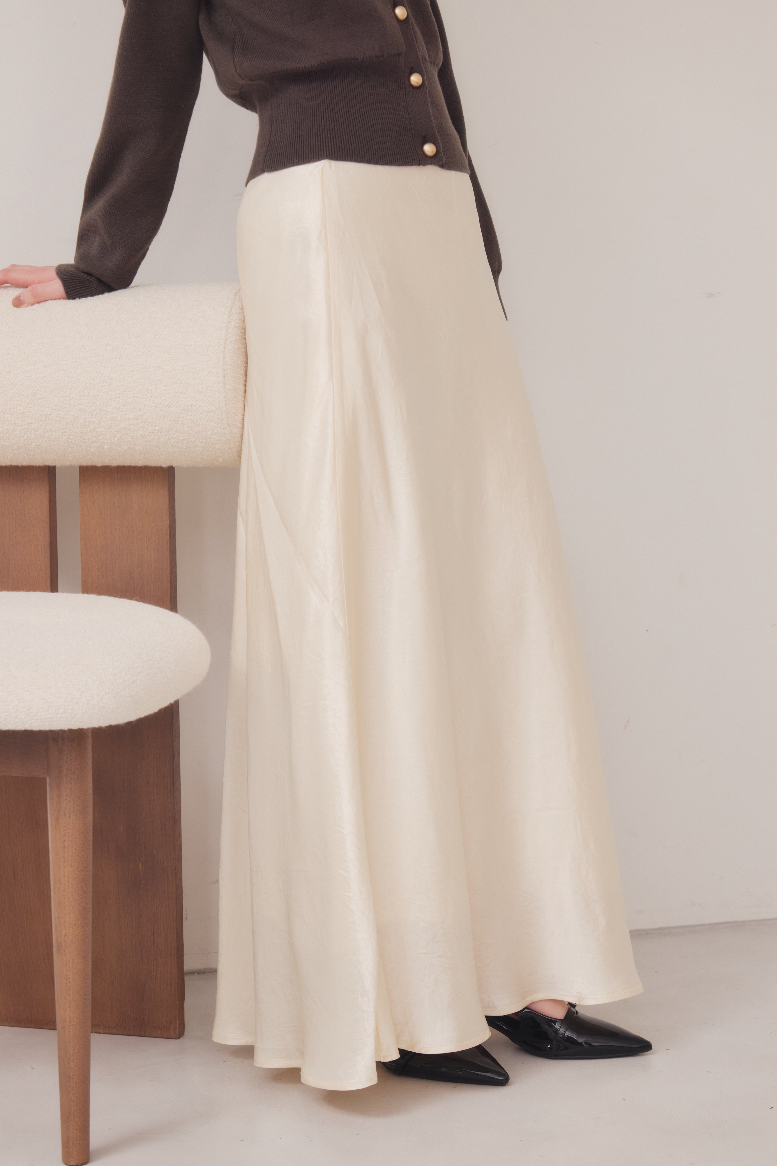 [30%] satin long skirts