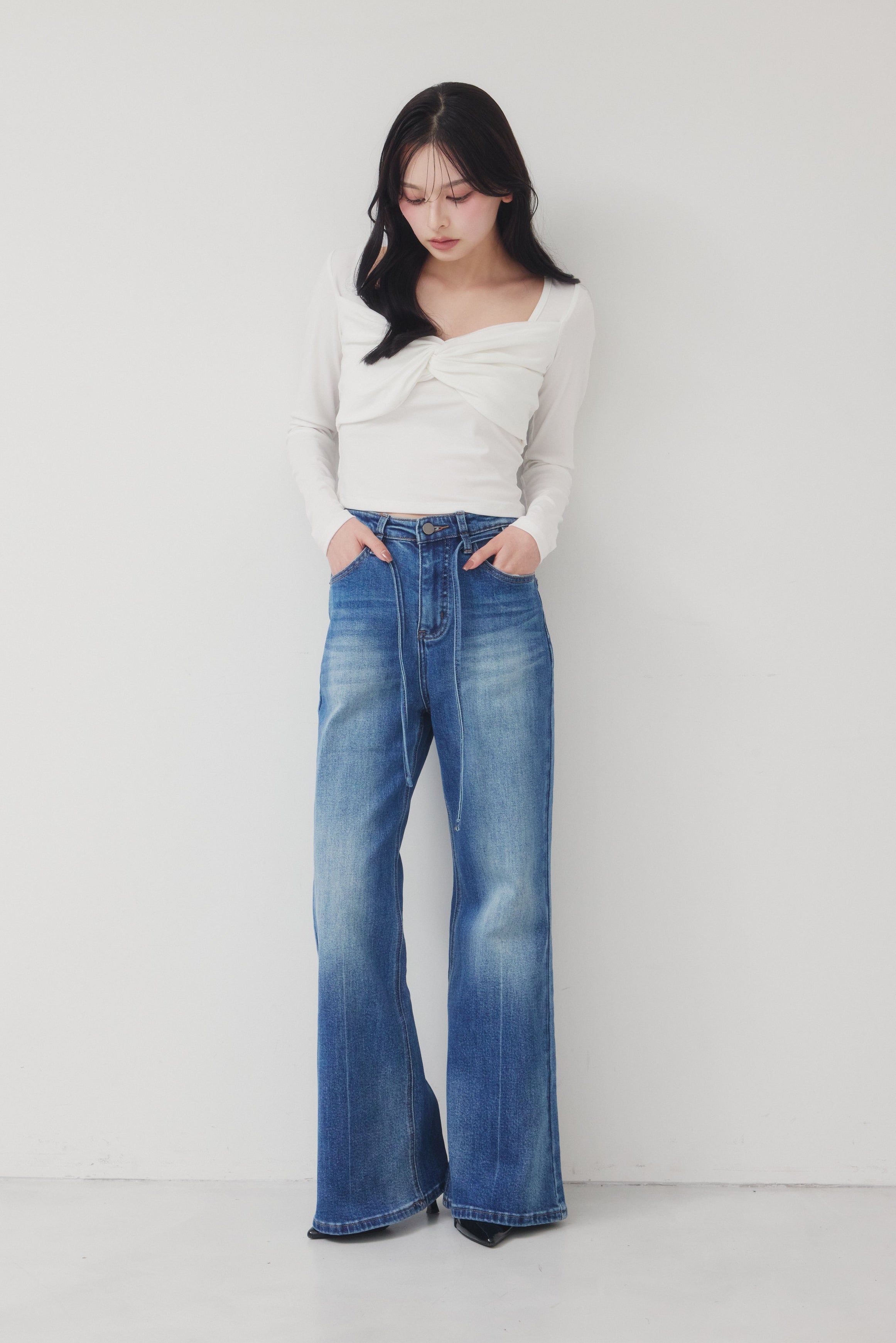[30%] Twist Drape Cutsew