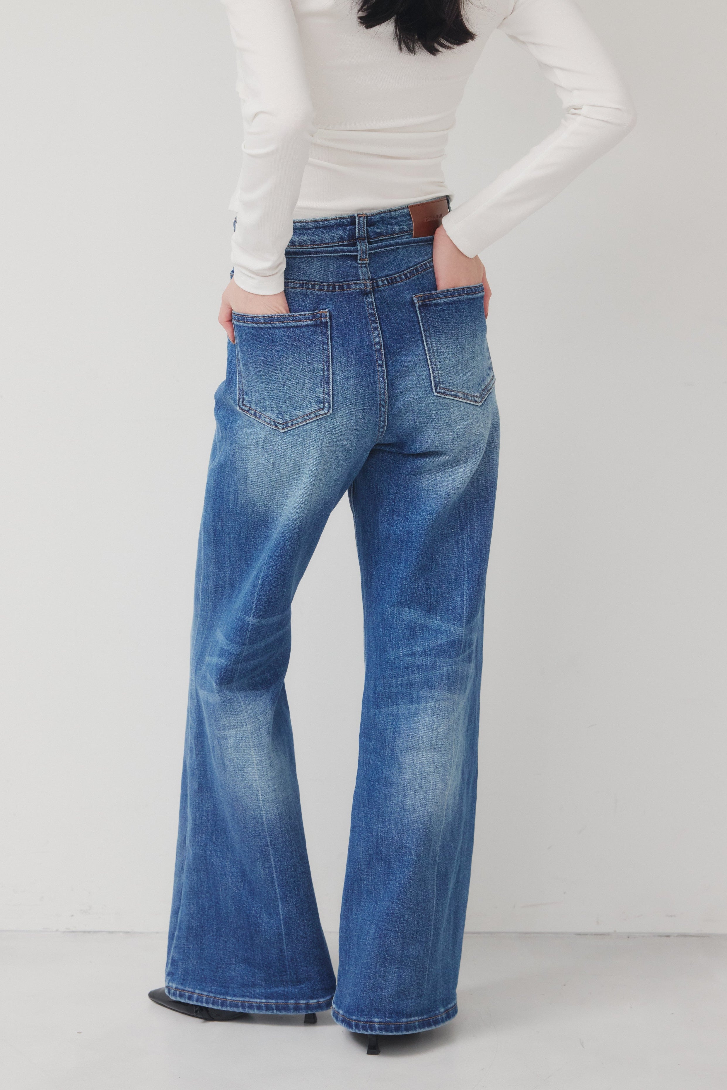 [gift] Indigo straight denim