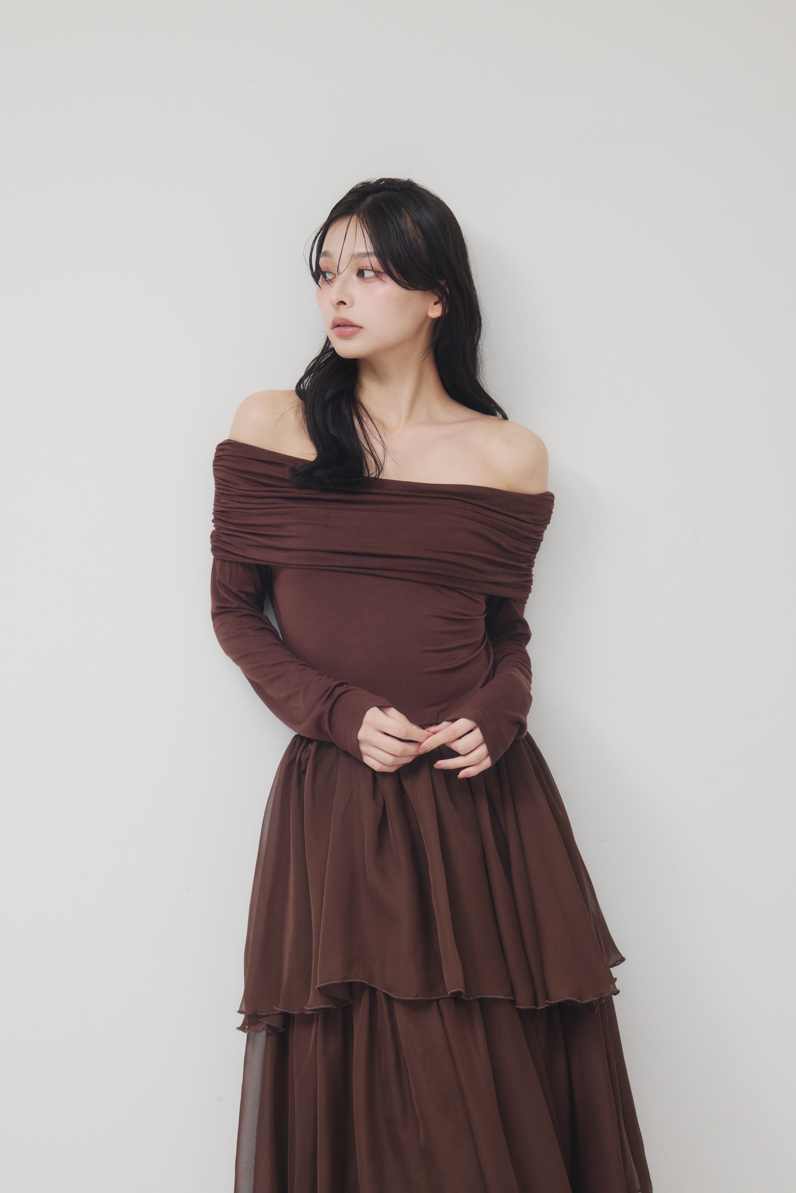 [40%] Draped Off Shoulder Tiered Dress