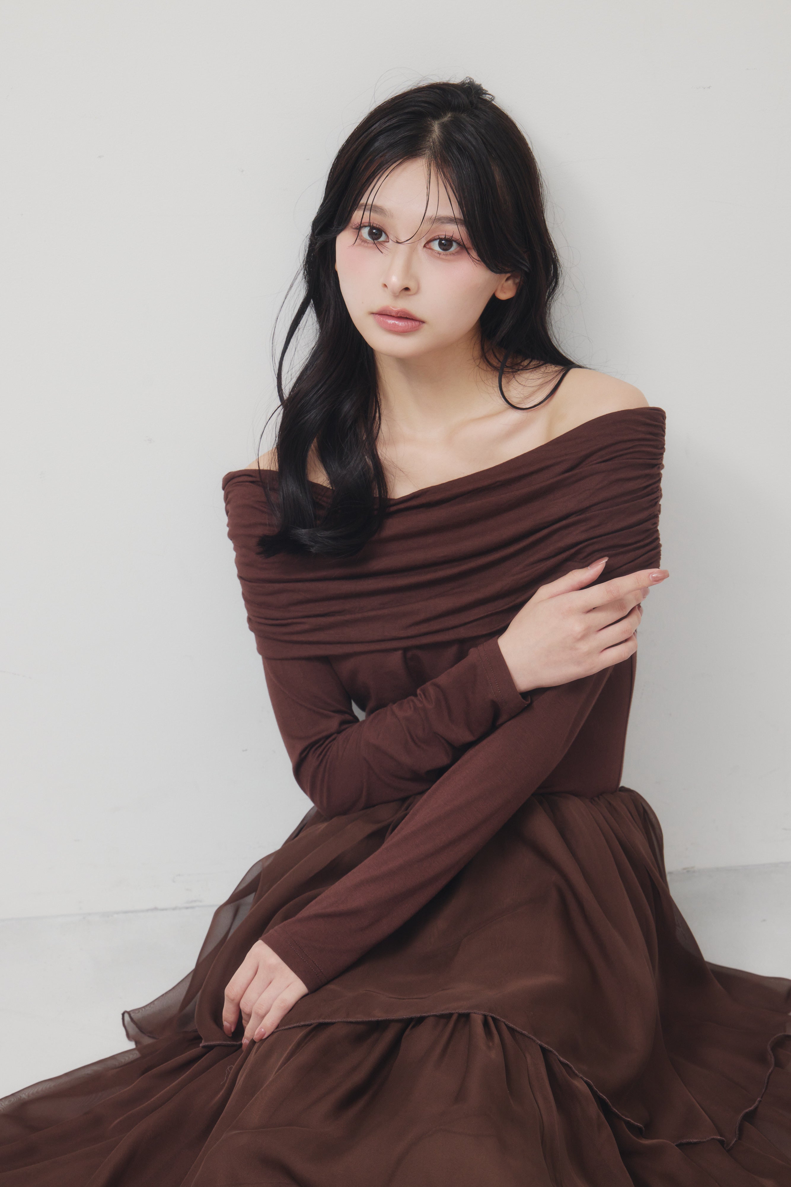 [40%] Draped Off Shoulder Tiered Dress
