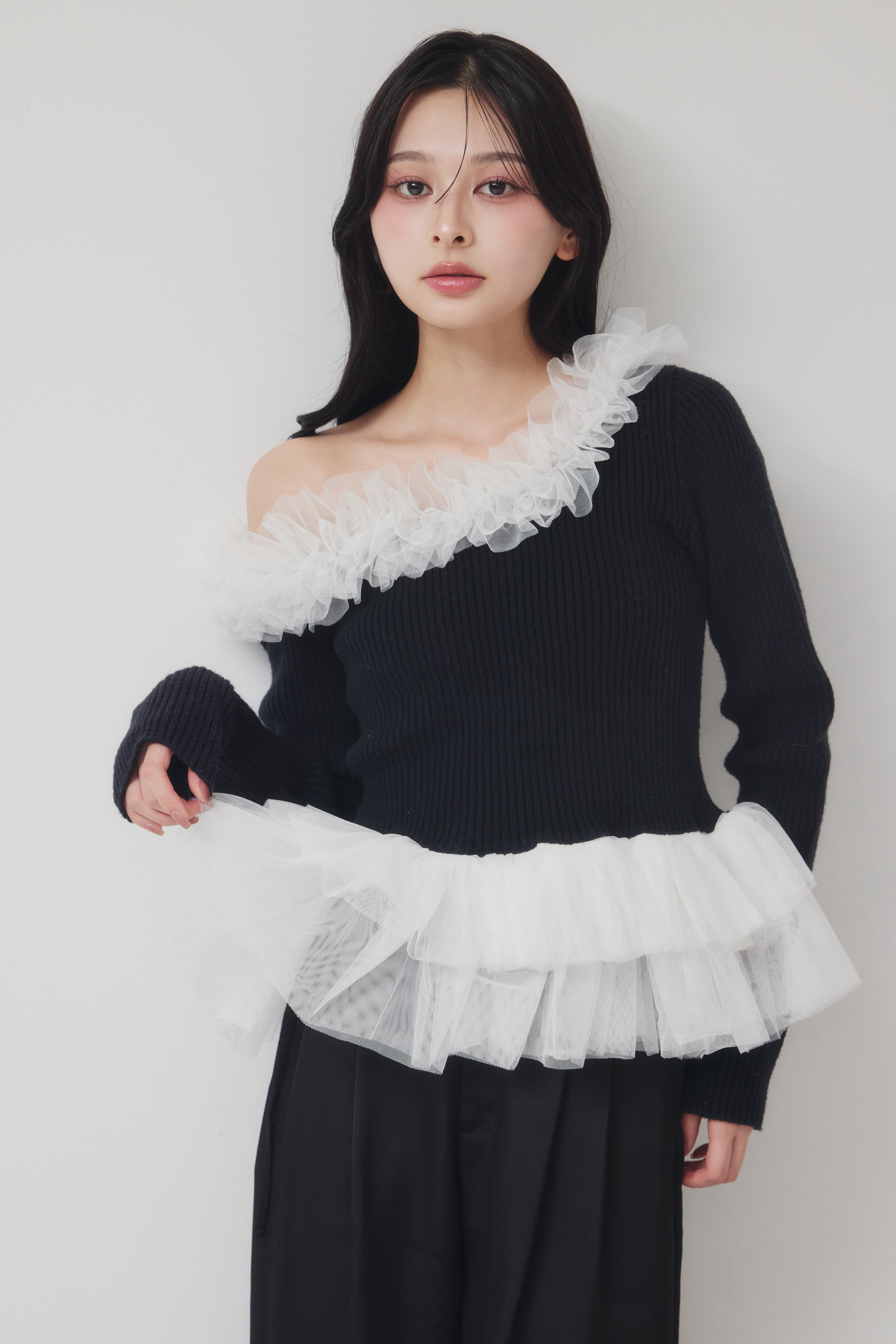 [40%] Asymmetry Tulle Knit Top　